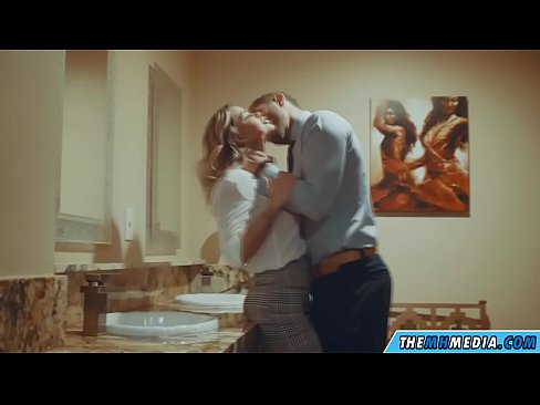 ❤️ Калі грудастая бландынка спакушае цябе ў грамадскім туалете ❤️ Сэкс-відэа у нас be.goodseller.top